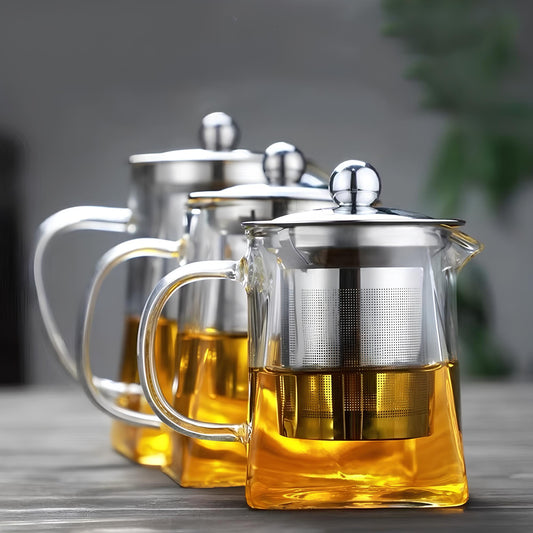 Théière en verre avec infuseur