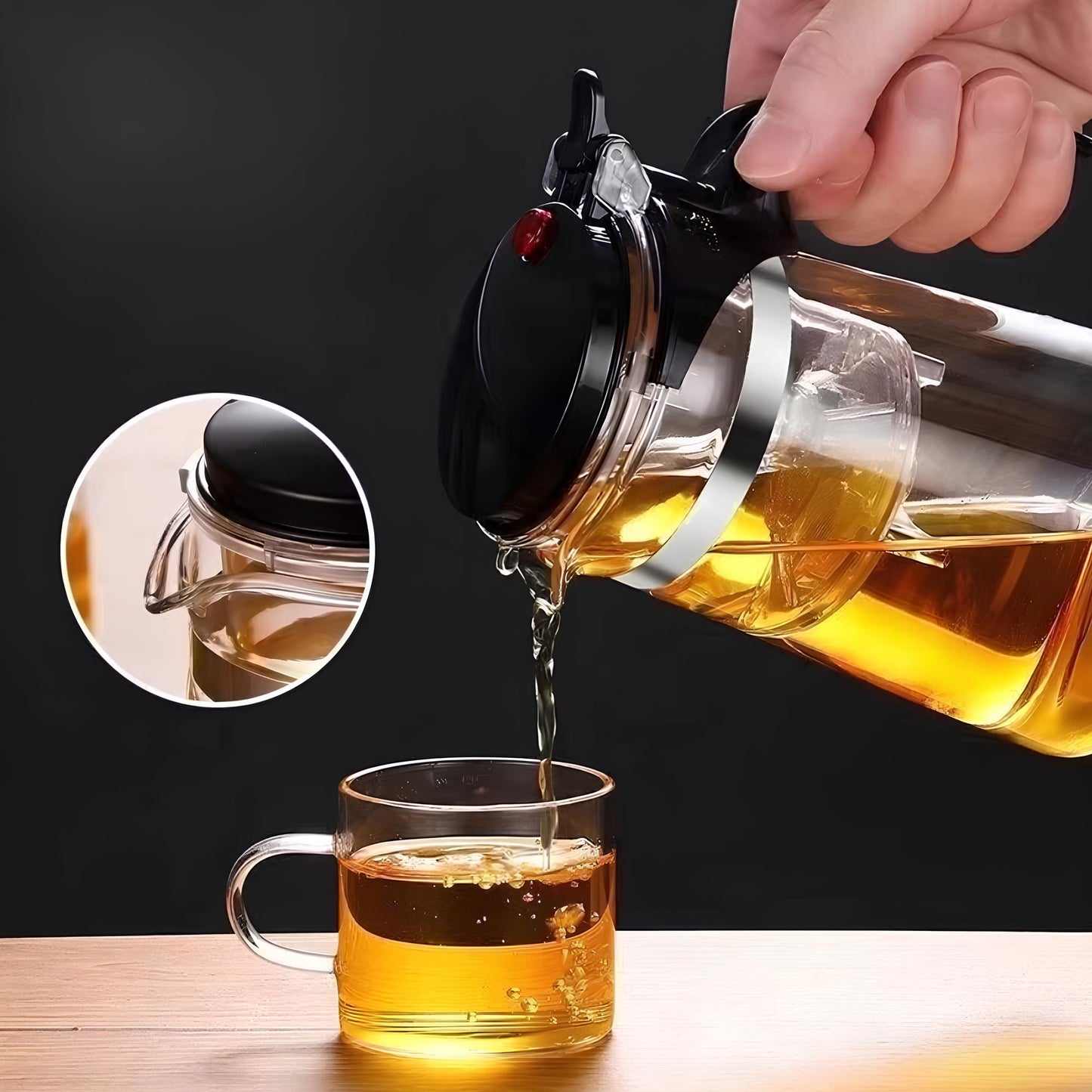 Théière en verre à poussoir
