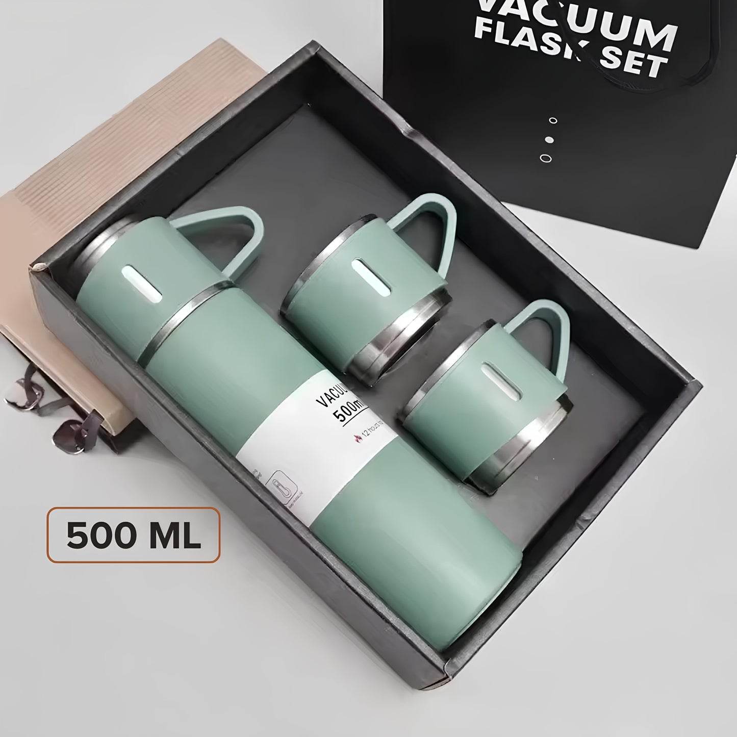 Thermos "Vacuum" + 3 tasses